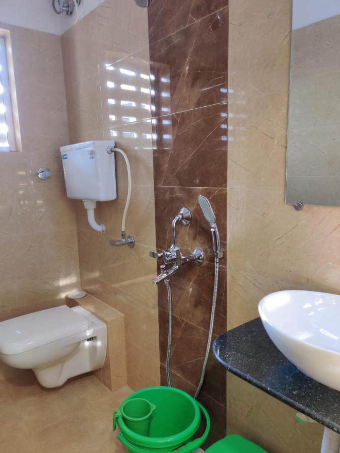 Hotel Surya Grande Kudal  المظهر الخارجي الصورة