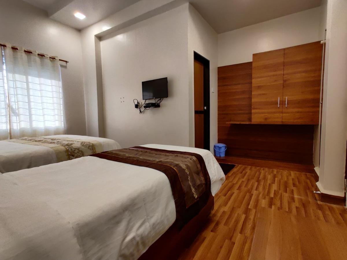 Hotel Surya Grande Kudal  المظهر الخارجي الصورة