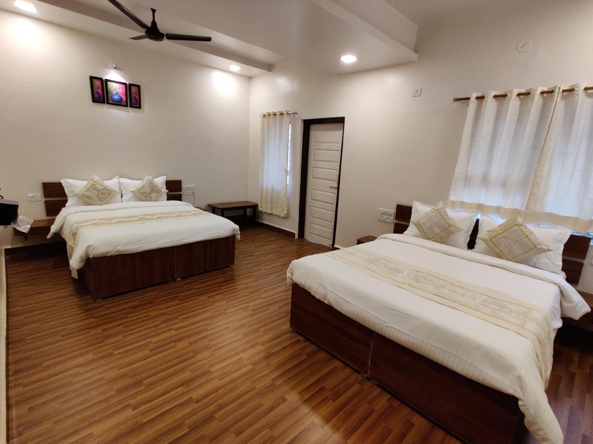 Hotel Surya Grande Kudal  المظهر الخارجي الصورة